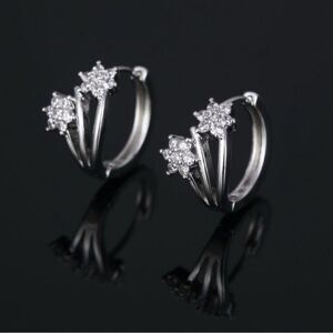 Stunning Cubic Zirconia Star Flower Earrings NWT
